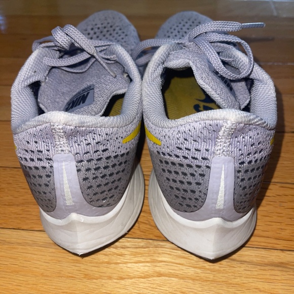 Nike sneakers - Picture 5 of 7